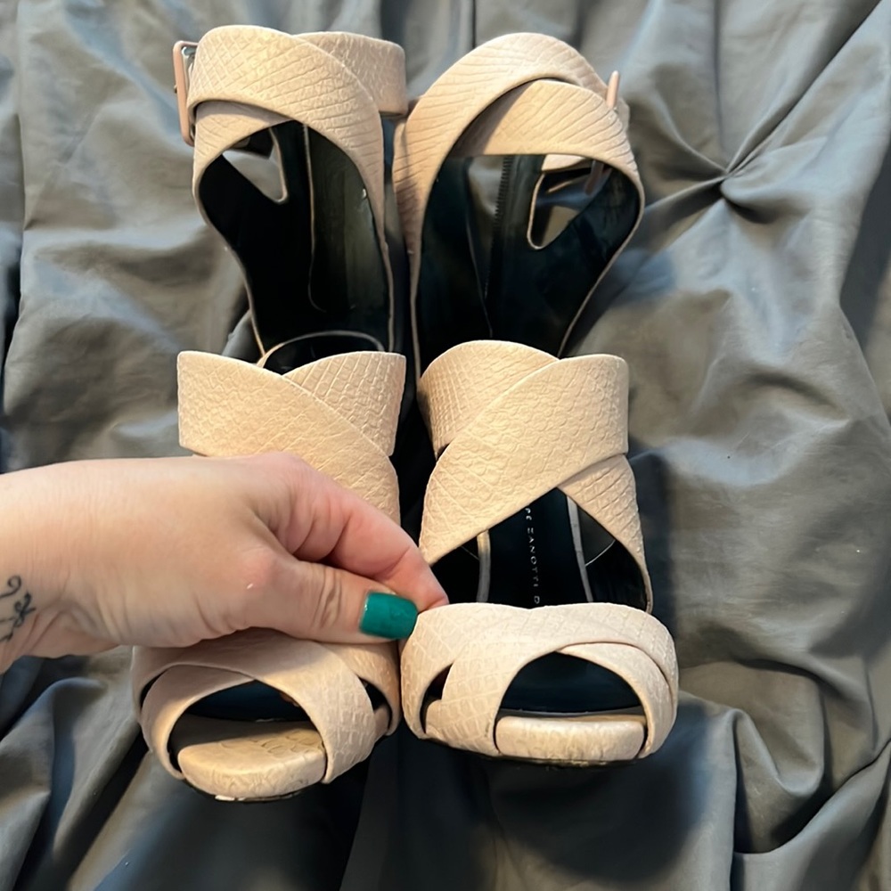 Giuseppe Zanottj Design Light Pink Heel 37.5